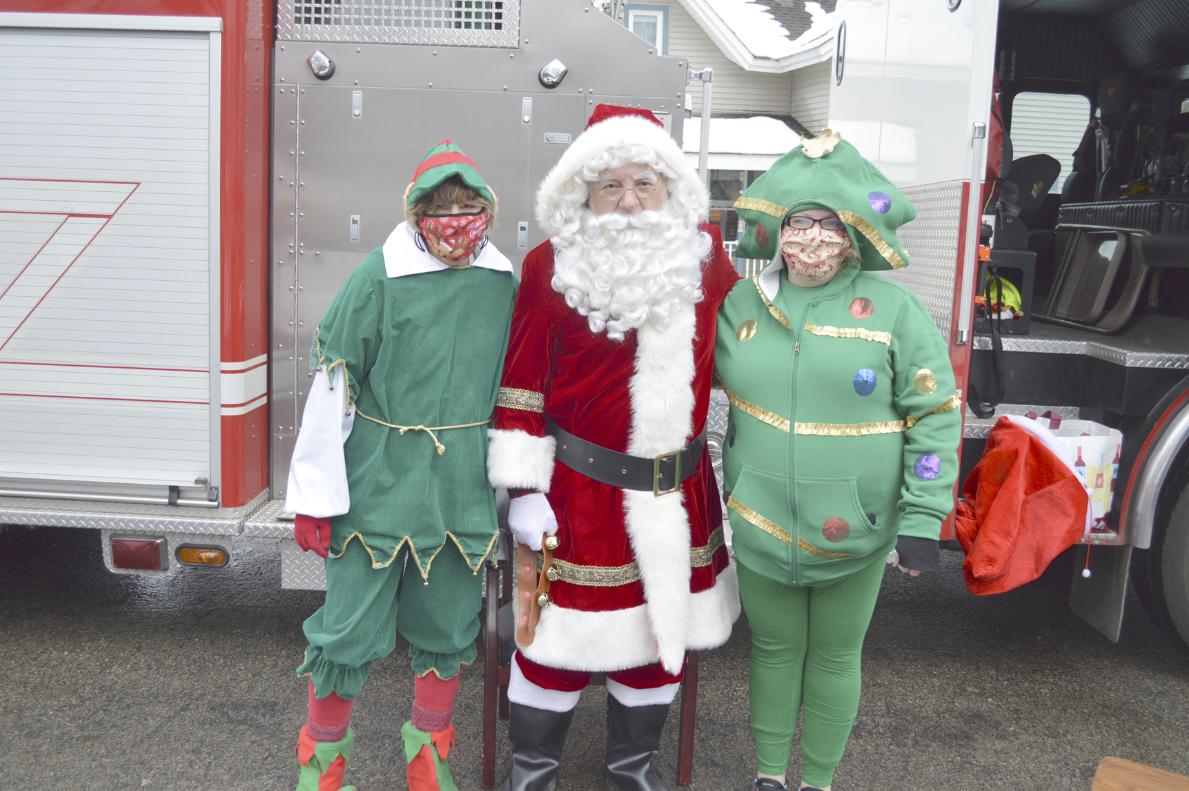 Light up Cassadaga has strong turnout | News, Sports, Jobs - Vimarsana News